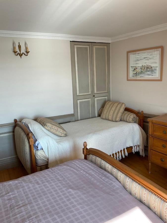 Hotel Mado Крот Екстериор снимка
