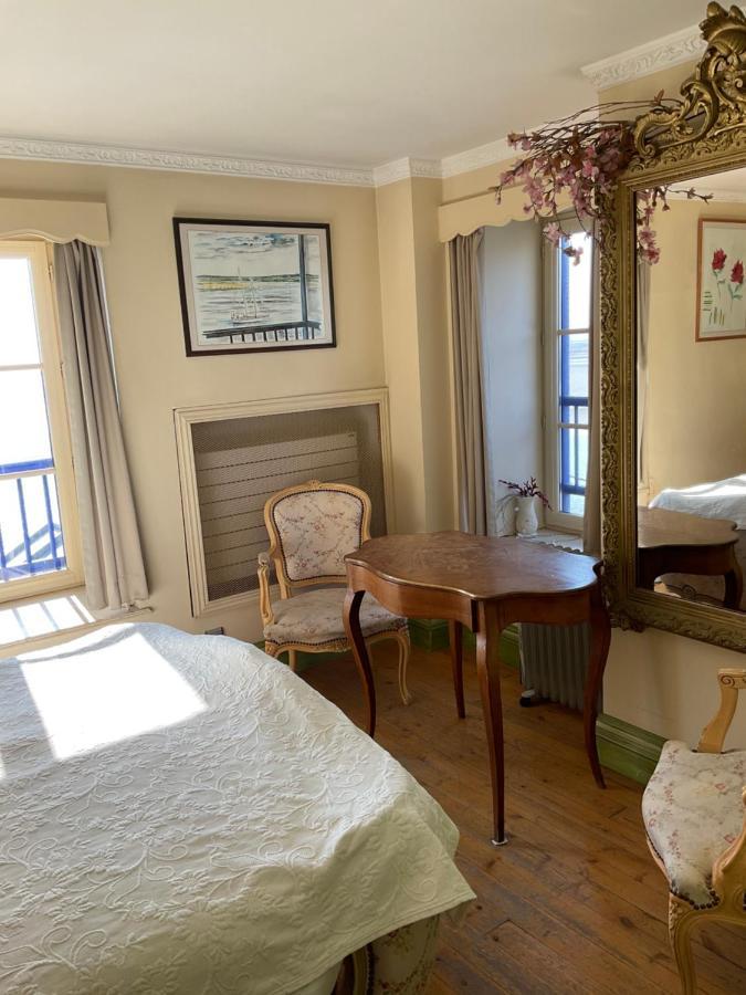 Hotel Mado Крот Екстериор снимка